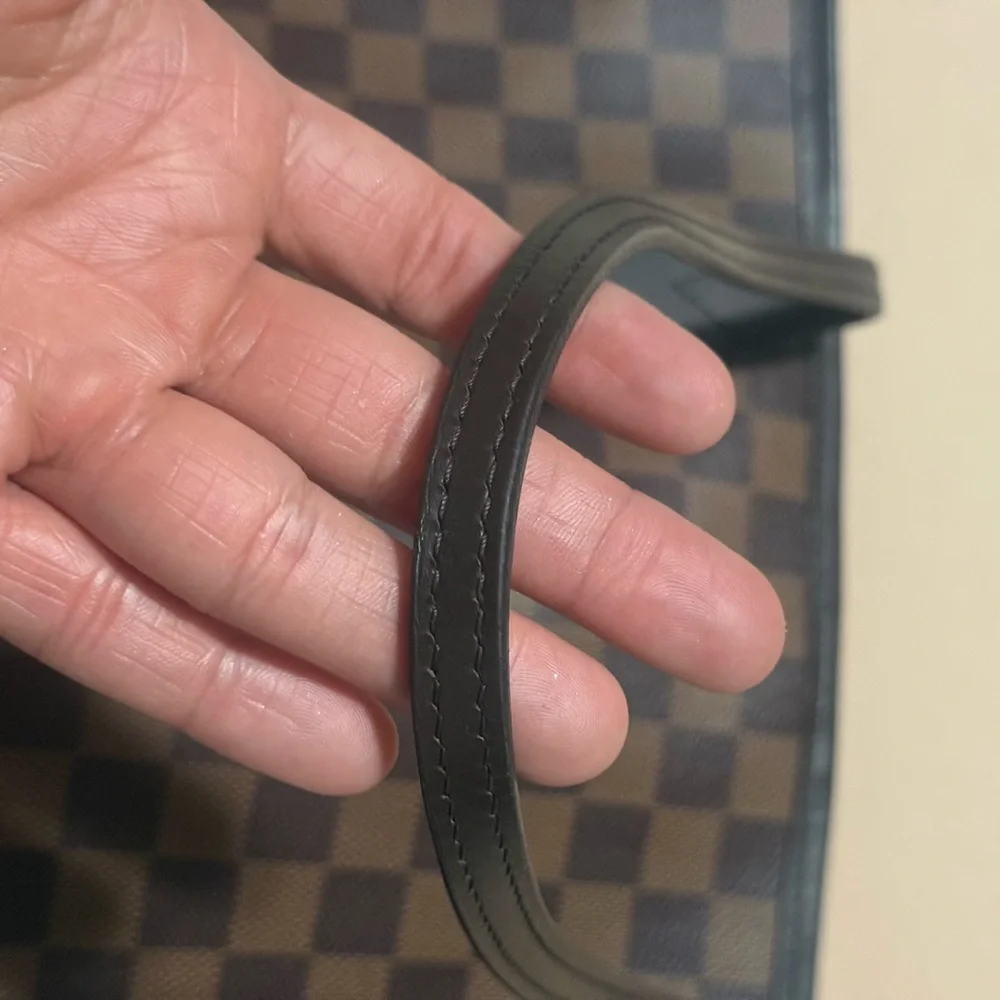 Louis Vuitton Neverfull MM Damier Ebene Cherry Interior - Picture 5 of 15